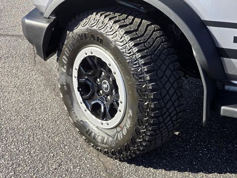 Used 2023 Ford Bronco Big Bend w/ Sasquatch Package image 26