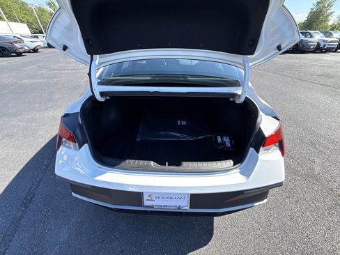 New 2026 Hyundai Elantra Sport FWD image 25