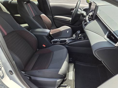 Used 2025 Toyota Corolla SE FWD image 15