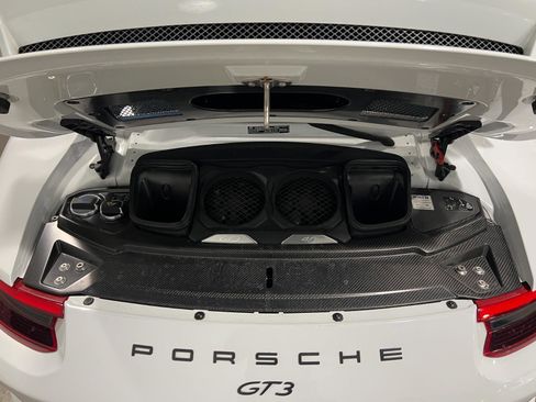 Used 2018 Porsche 911 GT3 image 27
