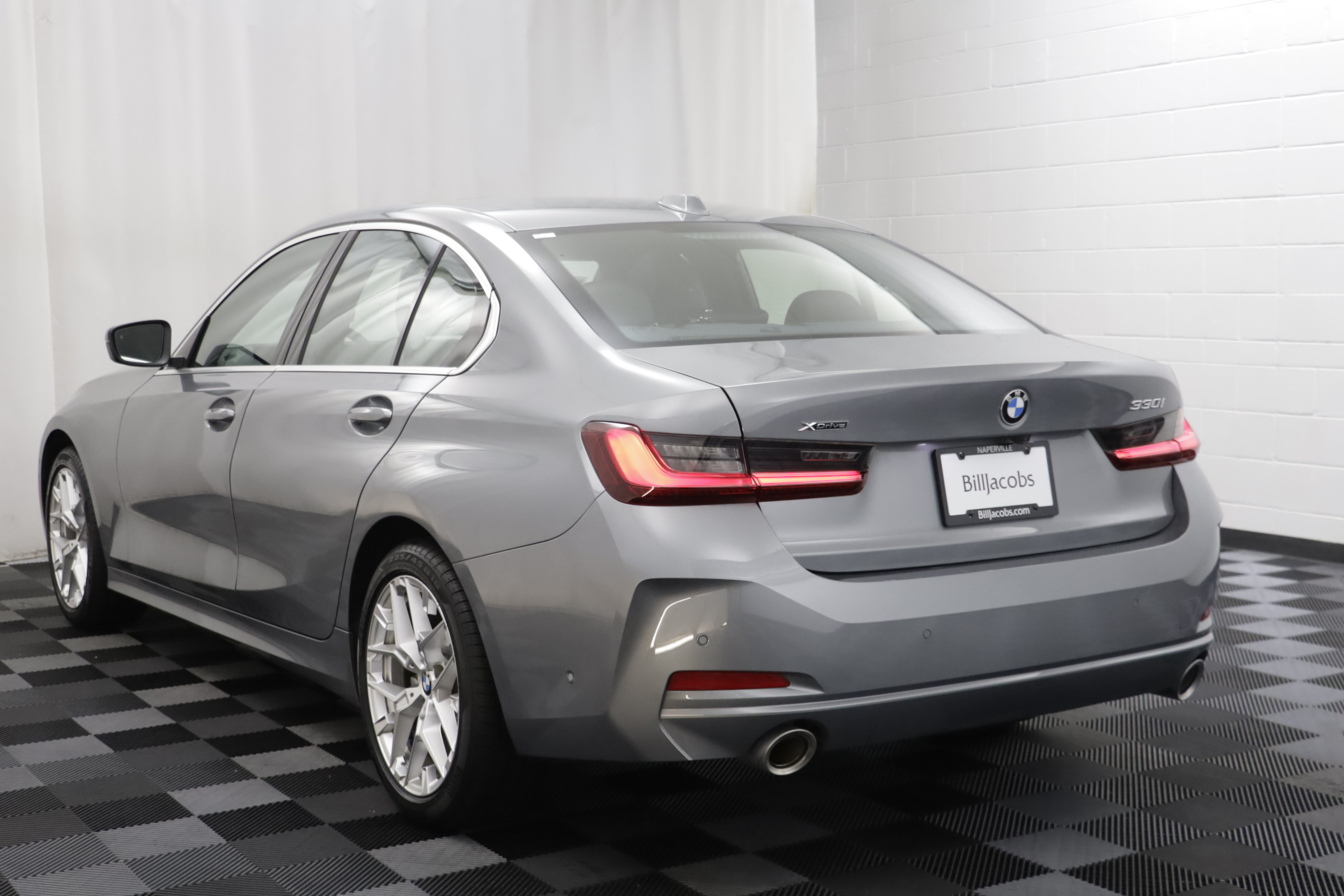 Used 2025 BMW 330i xDrive Sedan AWD/4WD image 14