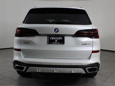 New 2026 BMW X5 xDrive40i w/ M Sport Package image 10