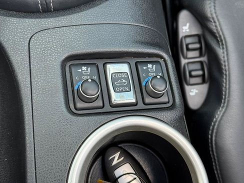 Used 2014 Nissan 370Z Touring w/ Sport Package RWD image 15