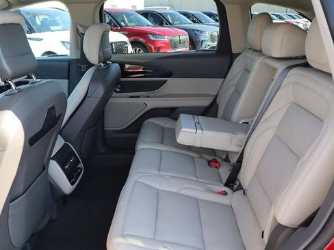 New 2025 Lincoln Nautilus Premier w/ Equipment Group 102A image 7