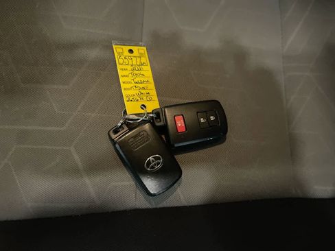 Certified 2021 Toyota Tacoma TRD Off-Road w/ Technology Package image 26