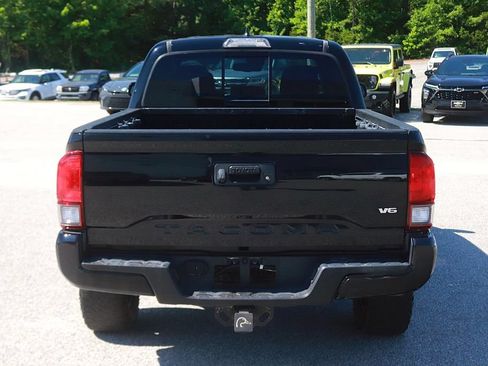 Used 2019 Toyota Tacoma TRD Sport AWD/4WD image 6