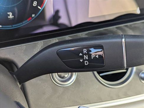 Used 2022 Mercedes-Benz E 350 Sedan image 12