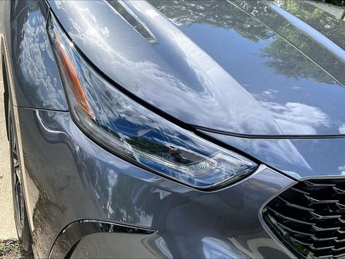 Used 2023 Toyota Highlander XSE AWD/4WD image 28