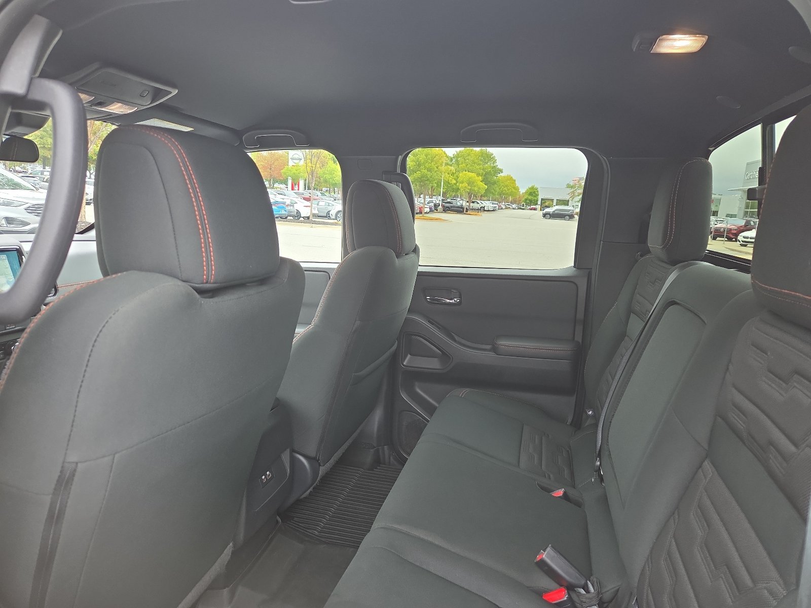 Used 2024 Nissan Frontier PRO-4X w/ Off-Road Protection Package AWD/4WD image 10