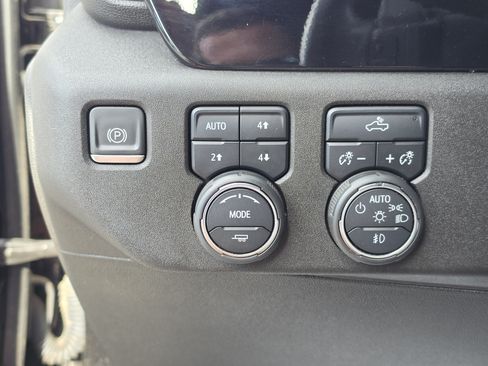 Used 2023 Chevrolet Silverado 1500 RST AWD/4WD image 32