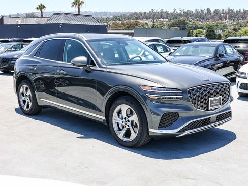 Used 2026 Genesis GV70 2.5T Select AWD/4WD image 3