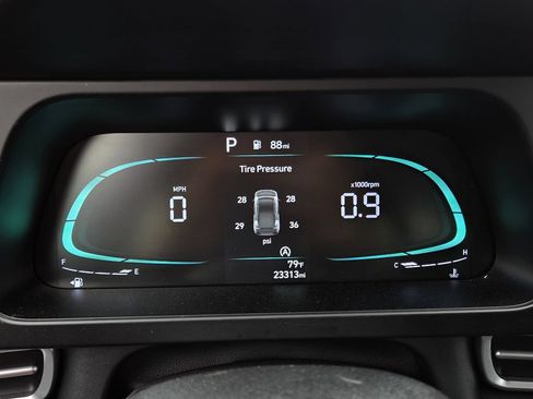Used 2025 Hyundai Elantra SE FWD image 19