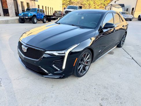 Used 2022 Cadillac CT4 V w/ Navigation Package image 9