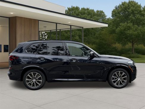 New 2026 BMW X5 M60i image 5