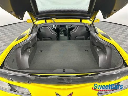 Used 2015 Chevrolet Corvette Z06 w/ 3LZ Preferred Equipment Group RWD image 40