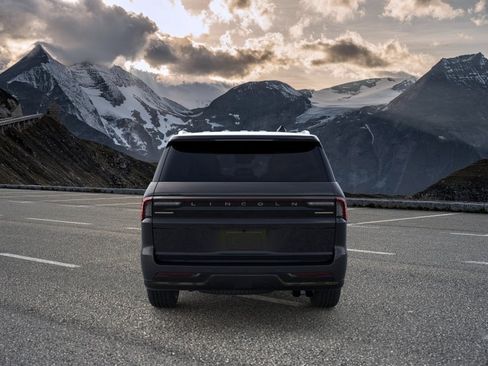 New 2026 Lincoln Navigator Black Label AWD/4WD image 5