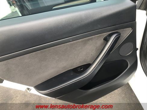 Used 2021 Tesla Model 3 Standard Range Plus image 15