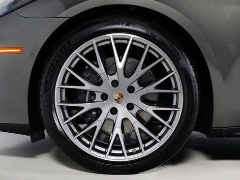 New 2026 Porsche Panamera 4 AWD/4WD image 36