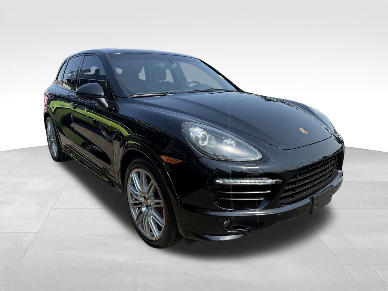 Used 2013 Porsche Cayenne GTS AWD/4WD image 5
