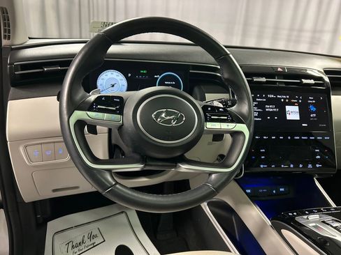 Used 2023 Hyundai Tucson Limited image 13