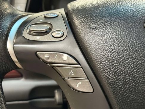 Used 2019 INFINITI Q70 Luxe w/ Proactive Package AWD/4WD image 35