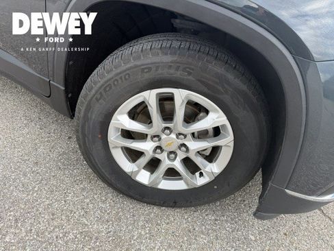 Used 2019 Chevrolet Traverse LT AWD/4WD image 38