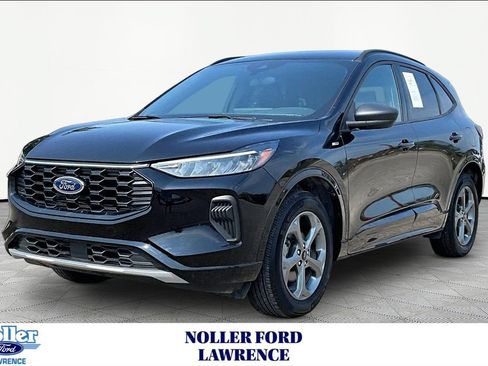 Used 2024 Ford Escape ST-Line w/ Tech Pack #1 AWD/4WD image 1