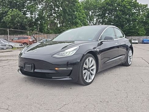 Used 2018 Tesla Model 3 AWD/4WD image 3