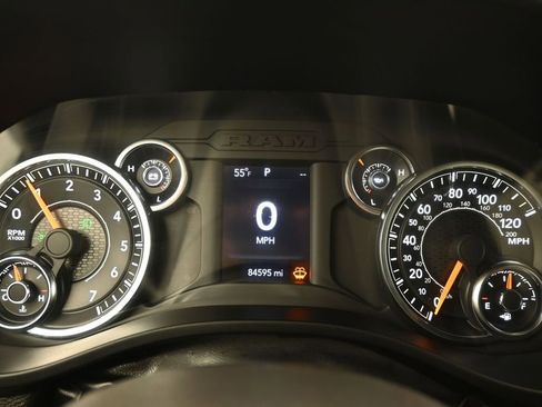 Used 2022 RAM 1500 Big Horn AWD/4WD image 14