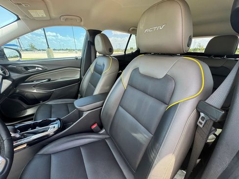 Used 2025 Chevrolet Trax ACTIV w/ Driver Confidence Package FWD image 22