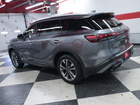 Used 2023 INFINITI QX60 Luxe w/ Cargo Package FWD image 6