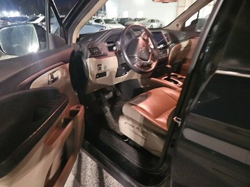 Used 2017 Honda Pilot EX-L image 6