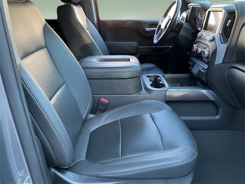 Used 2021 GMC Sierra 1500 SLT image 18
