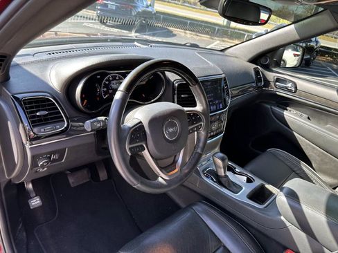 Used 2019 Jeep Grand Cherokee Overland image 11