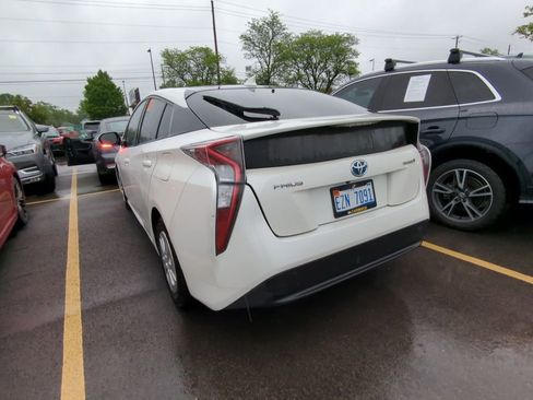 Used 2016 Toyota Prius Two FWD image 4