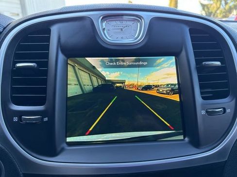 Used 2021 Chrysler 300 Touring w/ Sport Appearance Package image 34