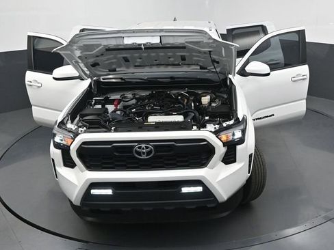 Used 2024 Toyota Tacoma TRD Sport RWD image 38