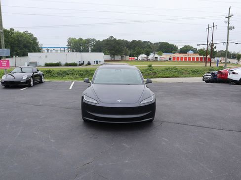 Used 2025 Tesla Model 3 Long Range AWD/4WD image 14