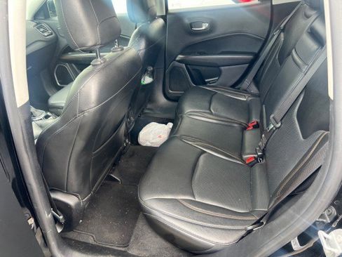 Used 2018 Jeep Compass Limited w/ Navigation Group AWD/4WD image 7