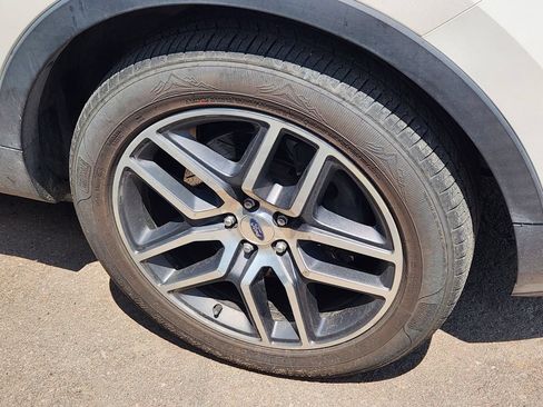 Used 2016 Ford Explorer Sport w/ Equipment Group 401A AWD/4WD image 22