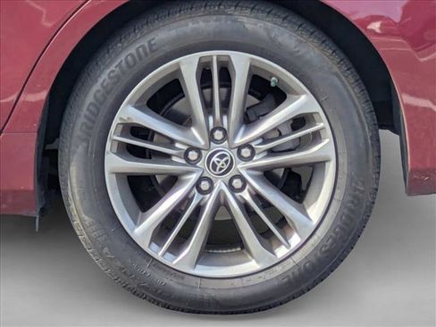 Used 2016 Toyota Camry SE image 14