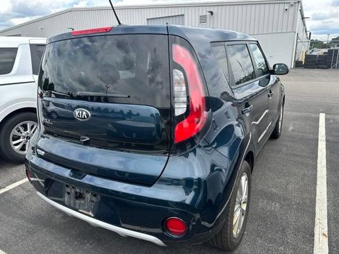 Used 2018 Kia Soul + FWD image 4