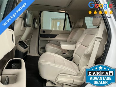 Used 2018 Lincoln Navigator Select w/ Technology Package RWD image 19
