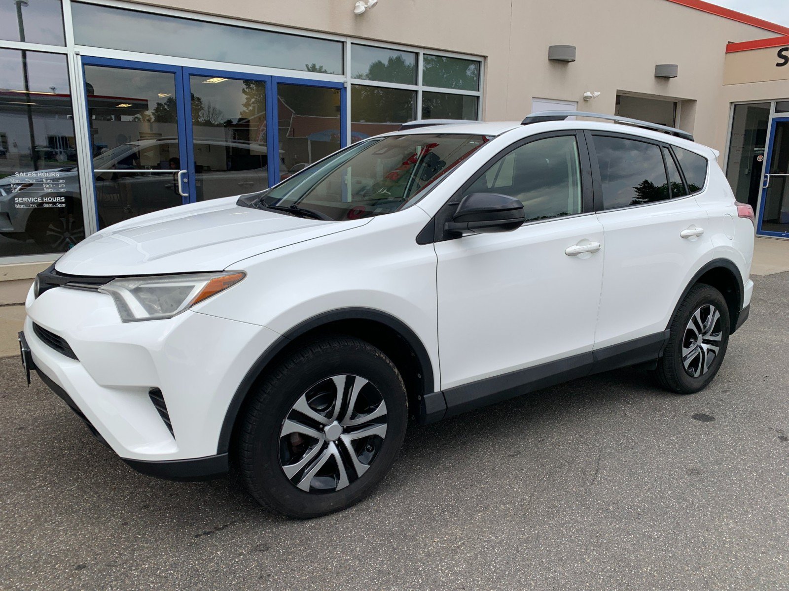 Used 2017 Toyota RAV4 LE w/ All Weather Liner Package AWD/4WD image 1