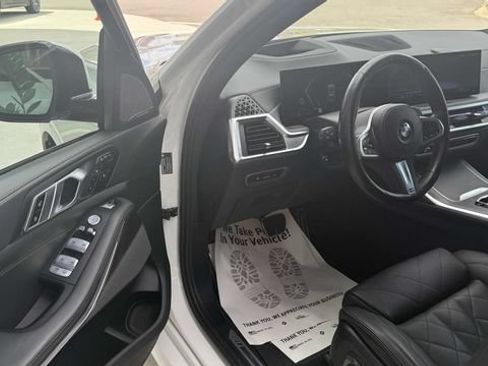 Used 2024 BMW X7 xDrive40i w/ M Sport Package AWD/4WD image 45