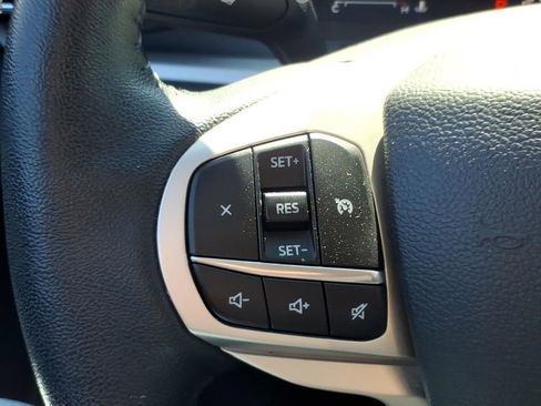 Used 2022 Ford Explorer XLT w/ Equipment Group 202A AWD/4WD image 22