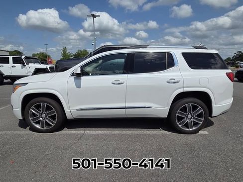 Used 2019 GMC Acadia Denali w/ Technology Package image 2