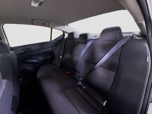 Used 2025 Nissan Altima 2.5 SV FWD image 24
