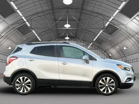 Used 2020 Buick Encore Essence image 8