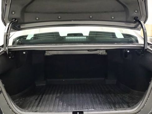 Used 2025 Toyota Camry SE image 32